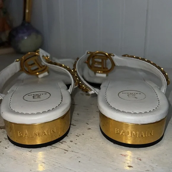 Balmain Paris White/Gold Thong Flat Sandals size 38/7.5